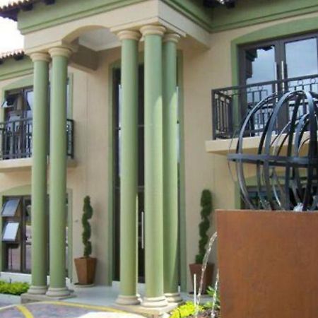 Royal Hotel Polokwane Extérieur photo