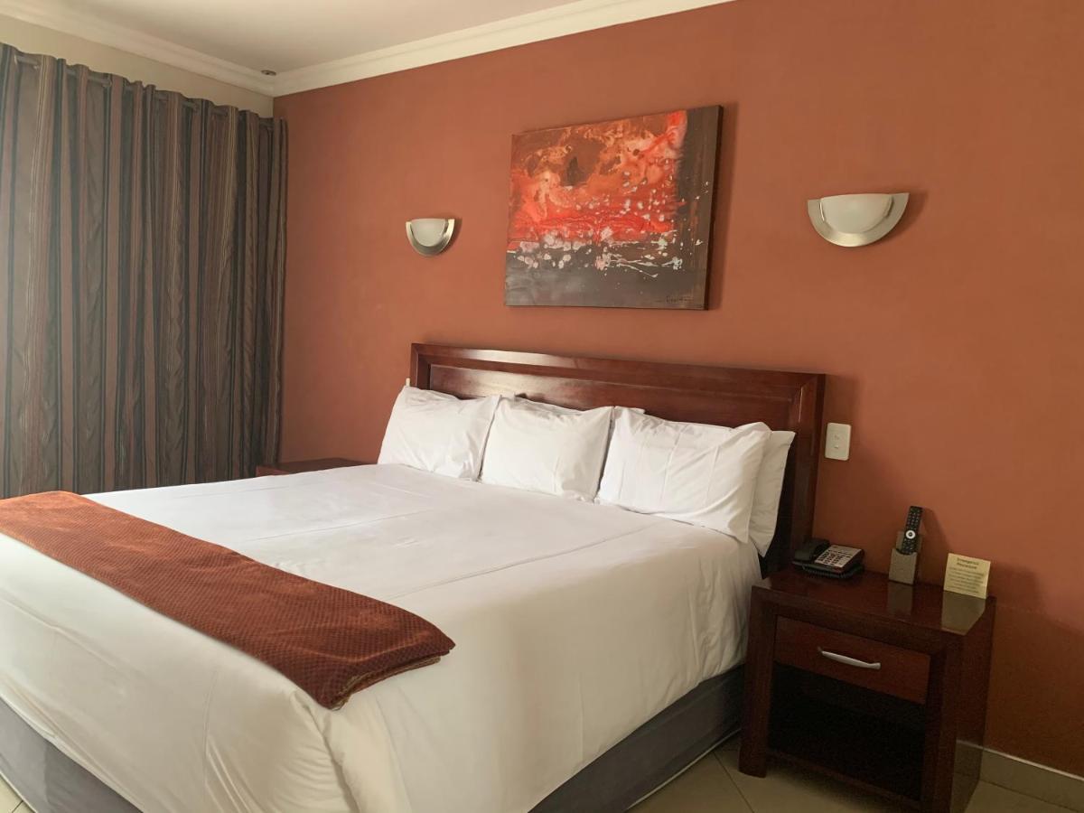 Royal Hotel Polokwane Extérieur photo